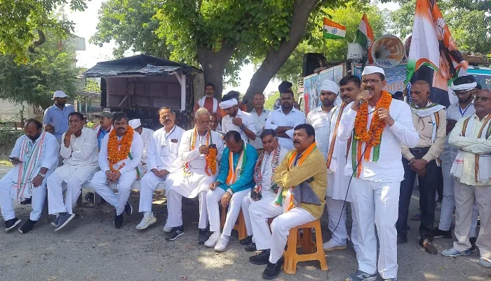 रायबरेली: शिवगढ़ में कांग्रेस की भारत जोड़ो पदयात्रा का हुआ जोरदार स्वागत