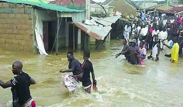 नाइजीरिया में बाढ़ से 24 लोगों की मौत, 18 हजार से अधिक घर हुए तबाह