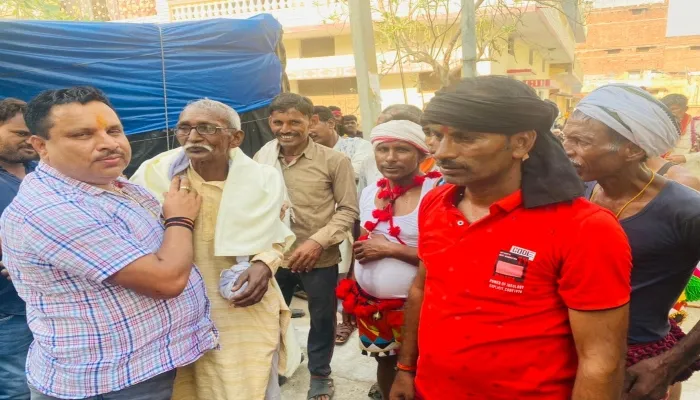 बांदा: शहर से गांवों तक सनाई दे रही दीवारी नृत्य के साथ ढोल-नगाड़ों की थाप