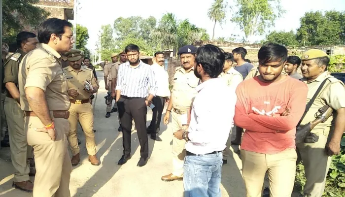 इटावा: असफपुरा में ताबड़तोड़ फायरिंग से फैली दहशत