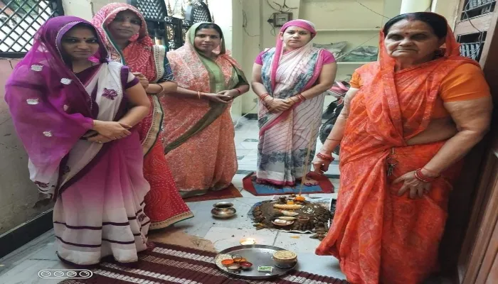 बांदा: घरों में हुई गोवर्धन पूजा, गोरक्षा का लिया संकल्प