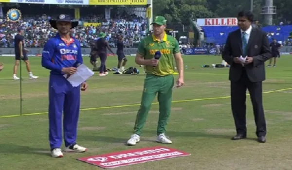 IND vs SA 3rd ODI : तीसरे वनडे में भारत की पहले बॉलिंग, फिर बदला दक्षिण अफ्रीका का कप्तान, जानें दोनों टीमों की प्लेइंग-11