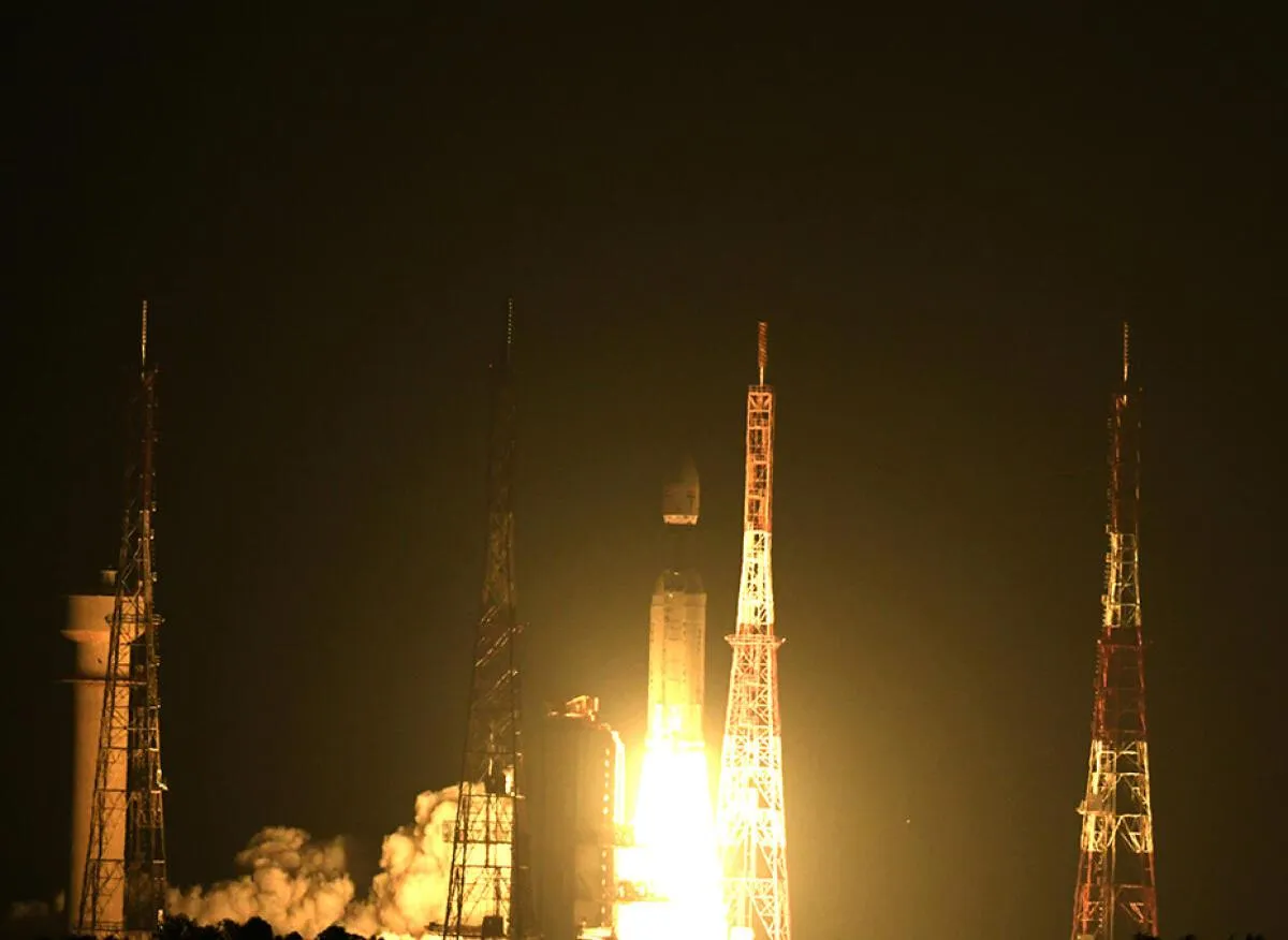 Diwali Dhamaka! ISRO ने वाणिज्यिक उपग्रह मिशन LVM3 M2 का सफलतापूर्वक प्रक्षेपण कर इतिहास रचा