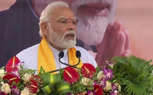 ‘शहरी नक्सली’ गुजरात में प्रवेश की फिराक में, राज्य उन्हें बर्बाद कर देगा: पीएम मोदी