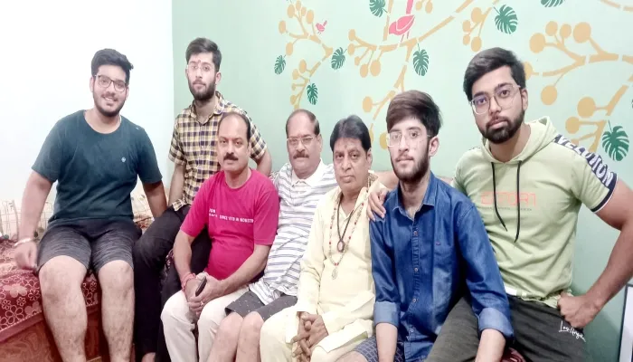 Ramlila: वचनबद्ध तीन पीढ़ियों से कालरा परिवार कर रहा रामलीला का मंचन