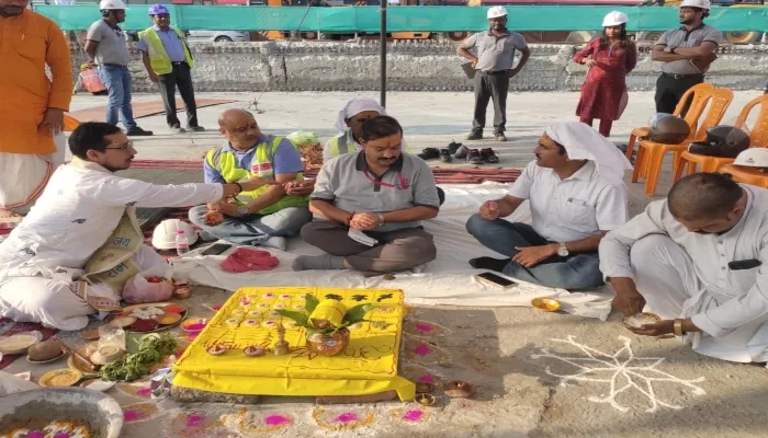 Kanpur Metro: झकरकटी भूमिगत मेट्रो स्टेशन की छत बनना शुरू, टॉप-डाउन प्रणाली से होगा निर्माण
