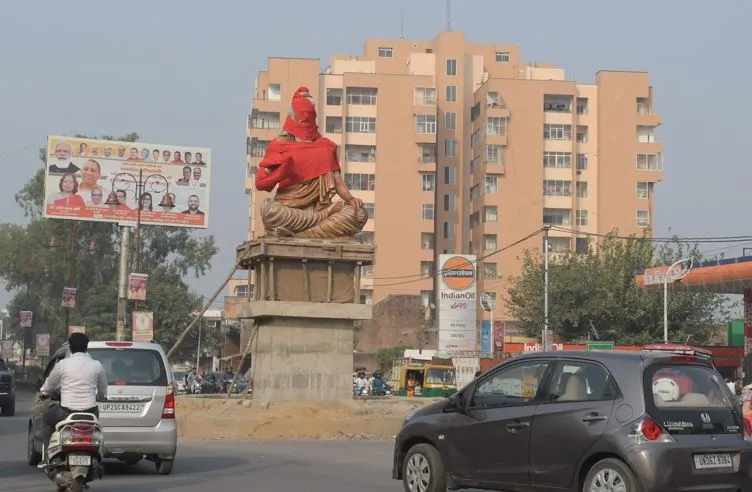 बरेली: संजय नगर तिराहा अब महर्षि कश्यप चौक कहलाएगा, प्रतिमा स्थापित