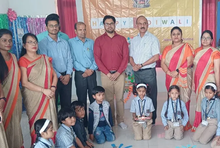 केशलता इंटरनेशनल स्कूल के बच्चों ने मनाया दीपोत्सव, कई प्रतियोगिताओं में लिया भाग