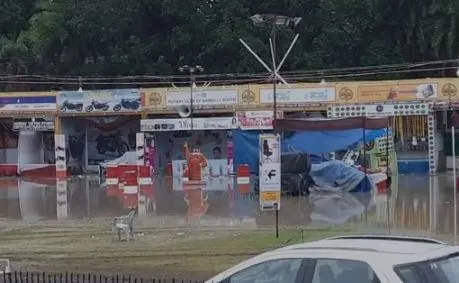 बरेली: रोटरी क्लब मेले पर बारिश का खतरा, व्यवस्थाओं में लगे पदाधिकारी
