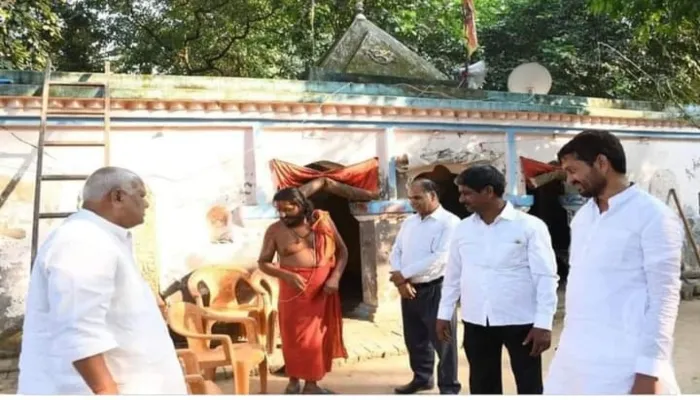 अयोध्या: 84 कोसी परिक्रमा मार्ग के तीर्थ स्थलों का सांसद ने लिया जायजा