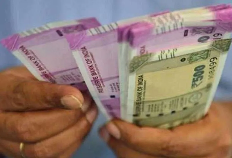 अयोध्या: माध्यमिक विद्यालयों के सवा सौ तदर्थ शिक्षकों की दीपावली फीकी, नहीं मिला वेतन