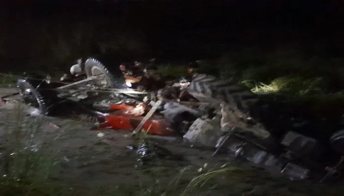 Kanpur Big Accident: श्रद्धालुओं से भरी ट्रैक्टर ट्रॉली पलटी, 12 लोगों की मौत, कई लोग गंभीर