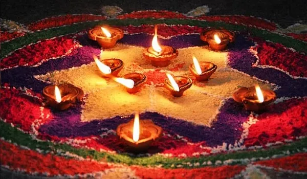 मुरादाबाद : ‘खतरे से दूर रहकर सुरक्षित दिवाली मनाने को बरतें सावधानी’