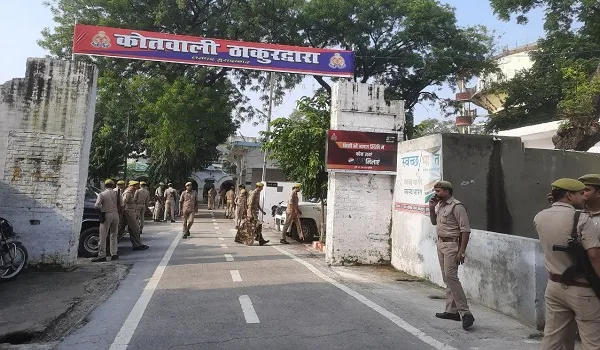 मुरादाबाद : ऊहापोह के बीच बीती रात, कसमकस व उधेड़बुन में कटा दिन