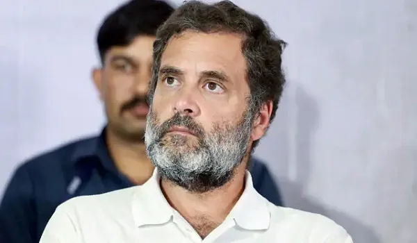 कांग्रेस देगी पक्की नौकरी, गुजरात में सरकार बनने पर होंगे संविदाकर्मी पक्के: राहुल