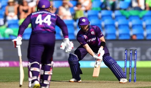 SCO vs IRE T20 : माइकल जॉन्स ने शानदार बल्लेबाजी कर जड़ा अर्द्धशतक, आयरलैंड के सामने रखा 177 रनों का लक्ष्य