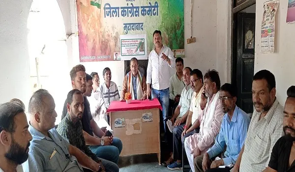 मुरादाबाद : ‘मीट की दुकानों के नाम पर गरीबों का रोजगार छीन रही सरकार’