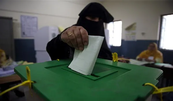 Voting in Pakistan: इमरान सहित 16 उम्मीदवारों के किस्मत का होगा फैसला