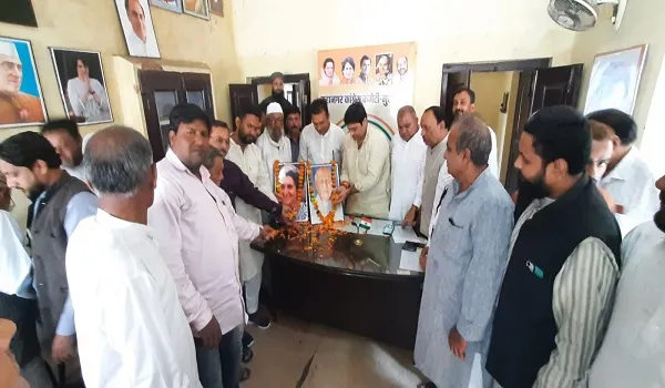 मुरादाबाद: कांग्रेसियों ने सरदार वल्लभ भाई पटेल और आयरन लेडी इंदिरा गांधी को किया याद