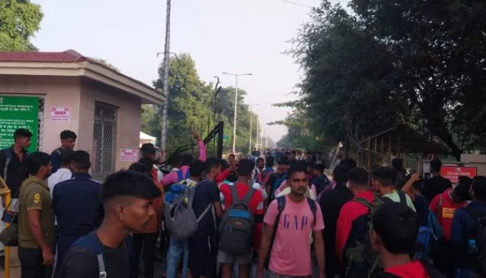 Agniveer Recruitment: अग्निवीर बनने को आज से कानपुर में दौड़ रहे युवा, 19 दिन में 13 जिलों के अभ्यर्थी लेंगे हिस्सा