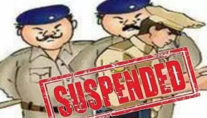 वाराणसी: भाजपा नेता की हत्या से इलाके में आक्रोश, नौ पुलिसकर्मी निलंबित, 17 के खिलाफ केस दर्ज