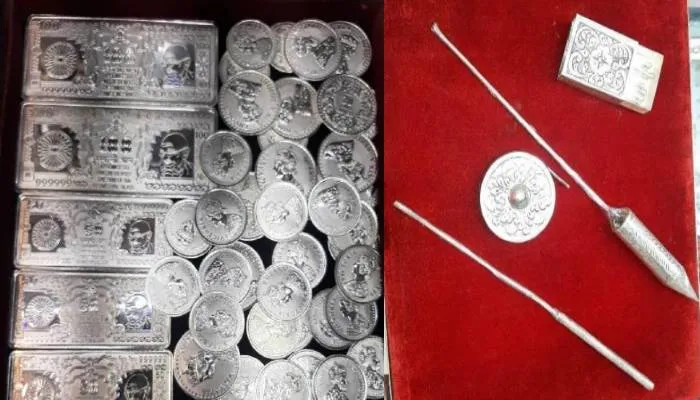 लखनऊ: इस दीपावली पर मिल रहे हैं चांदी के पटाखे और सोने की ताश की गड्डी