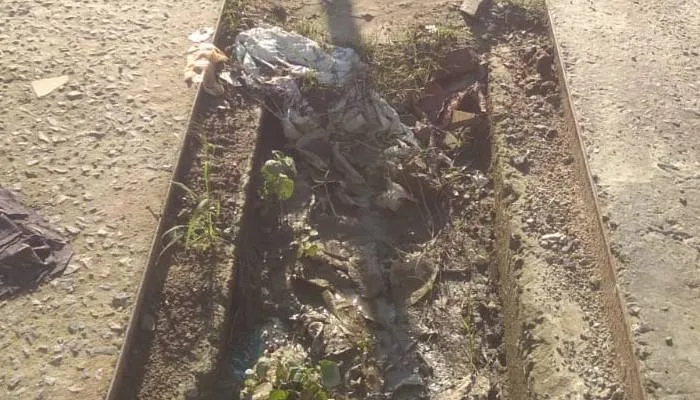 रायबरेली: रेलवे अंडर पास से चोर उठा ले गए लाखों की जाली