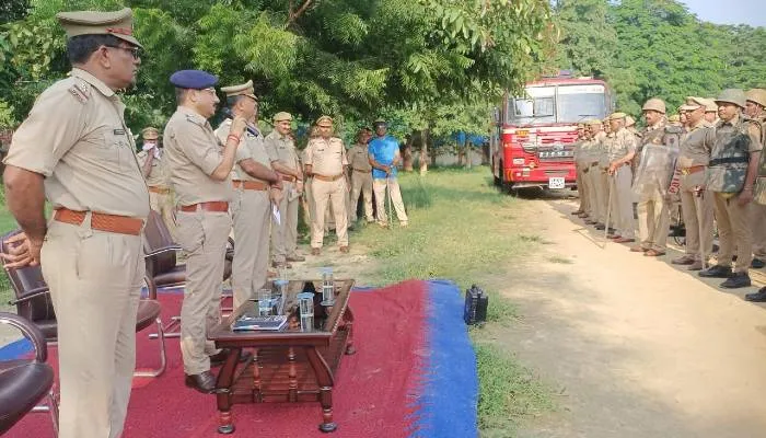 बाराबंकी: त्योहारों के दृष्टिगत पुलिस ने किया दंगा नियंत्रण का पूर्वाभ्यास