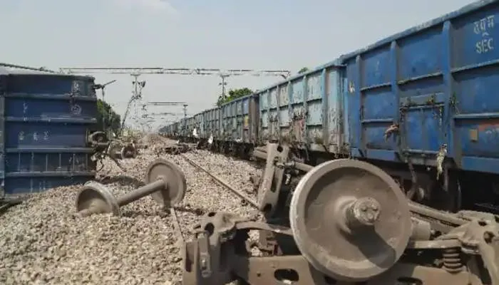 फतेहपुर में मालगाड़ी हुई डिरेल, वंदे भारत समेत कई ट्रेनों के बदले रूट