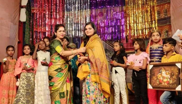 बाराबंकी: सीनियर में वर्षा कश्यप जूनियर में श्रेया सैनी रहीं अव्वल, बाल नृत्य प्रतियोगिता में चमके सितारे