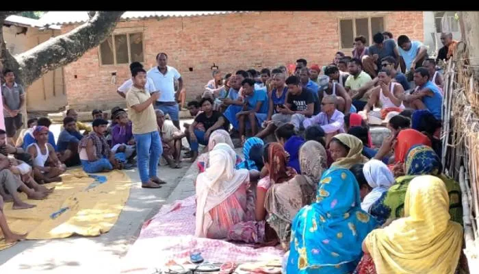 बहराइच: छात्र की मौत पर बोले ग्रामीण- न्याय न मिला तो फिर सड़क पर उतरेंगे