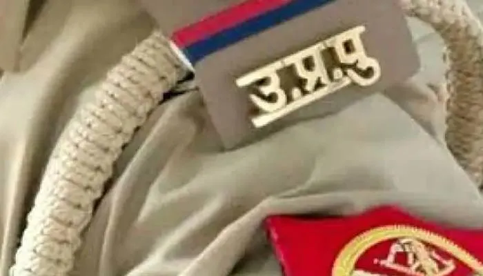 आगरा: रिश्वत मांगने के आरोपी दारोगा को जिला प्रशासन ने दिया गिरफ्तार करने का आदेश