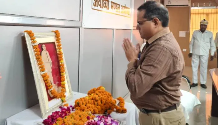 लौह पुरुष के आदर्शों पर चलकर देश की अखंडता बनाये रखें: मंडलायुक्त