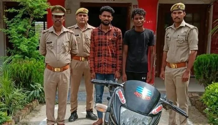 अयोध्या: पांच दिन पूर्व घर से चोरी हुई बाइक बरामद, दो गिरफ्तार