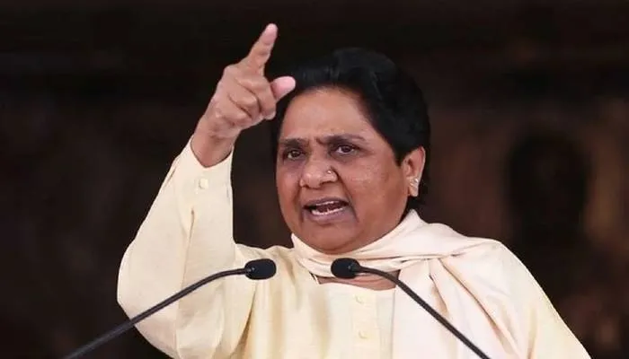 मायावती का हमला- भाजपा सरकार की विफलता से ध्यान हटाने के लिए धर्मांतरण का ‘बेसुरा राग’ अलाप रहा आरएसएस