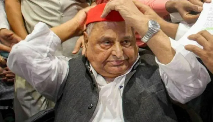 स्मृति शेष: अपनी सरकार बचाने के लिये जब Mulayam Singh Yadav ने 27 साल पहले लिया था यह बड़ा फैसला