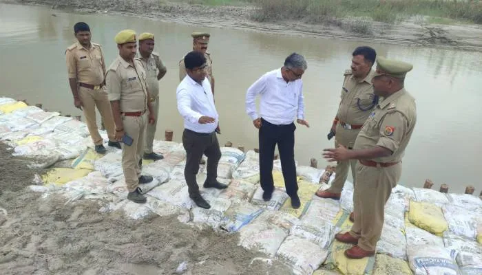 अयोध्या: विजयदशमी कल… विसर्जित होंगी देवी मूर्तियां, चौक में जलेगा 40 फीट का रावण