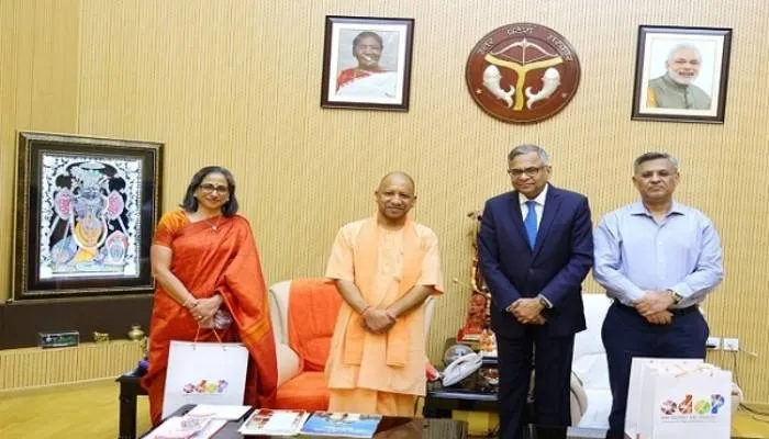 मुख्यमंत्री योगी से टाटा समूह के चेयरमैन एन. चंद्रशेखरन ने की शिष्टाचार भेंट