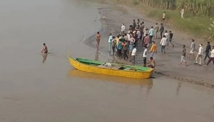 मेरठ में बड़ा हादसा: हस्तिनापुर में भीमकुंड घाट पर गंगा में डूबी नाव, छह लापत, रेसक्यू जारी