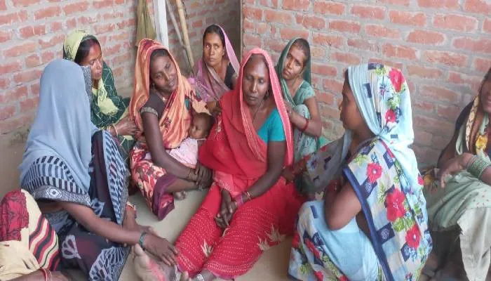 रायबरेली: खेत की जुताई करते समय रोटावेटर में फंस कर युवक की मौत, परिजनों में कोहराम