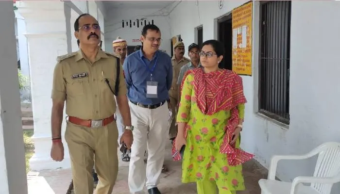 उन्नाव: सीसीटीवी की निगरानी में PET की पहली पाली की परीक्षा हुई सम्पन्न