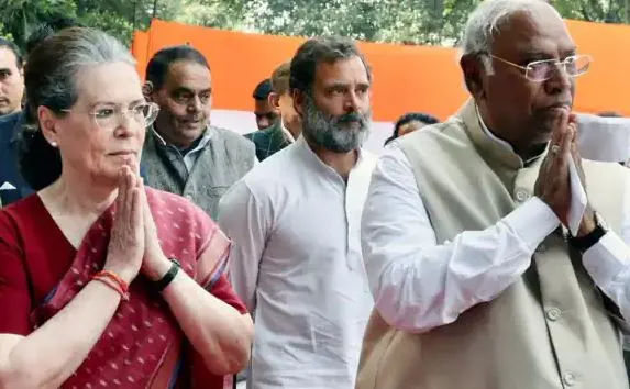 मल्लिकार्जुन खड़गे ने स्टीयरिंग कमेटी का किया एलान, इन नेताओं के नाम शामिल