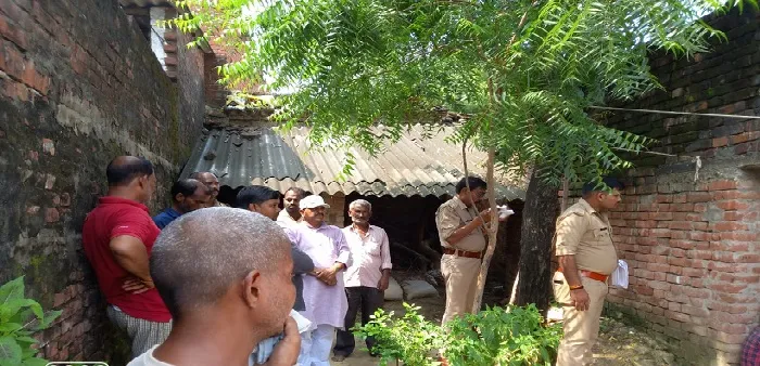 संदिग्ध परिस्थितियों युवती ने लगा ली फांसी