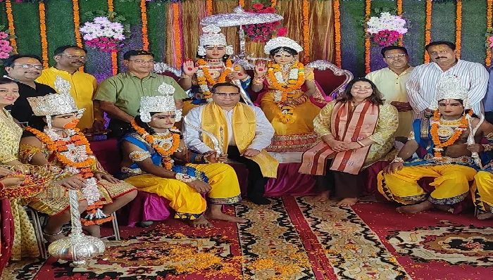 अयोध्या: भगवान के स्वरूपों को निहार आह्लादित हुए भक्त