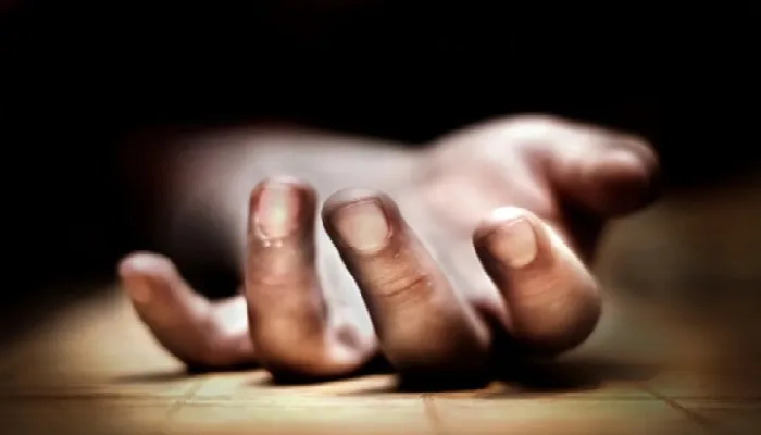 आत्महत्या : नशेबाज ने फंदा लगाकर दी जान