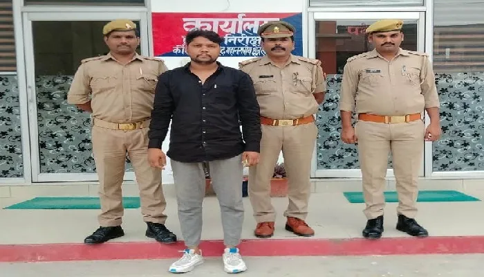 लखनऊ : आलाधिकारी के डायरेक्शन पर पुलिस का एक्शन