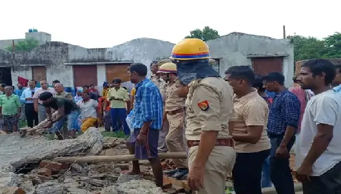 लखनऊ : निमार्णाधीन मकान की छत गिरी, चार घायल
