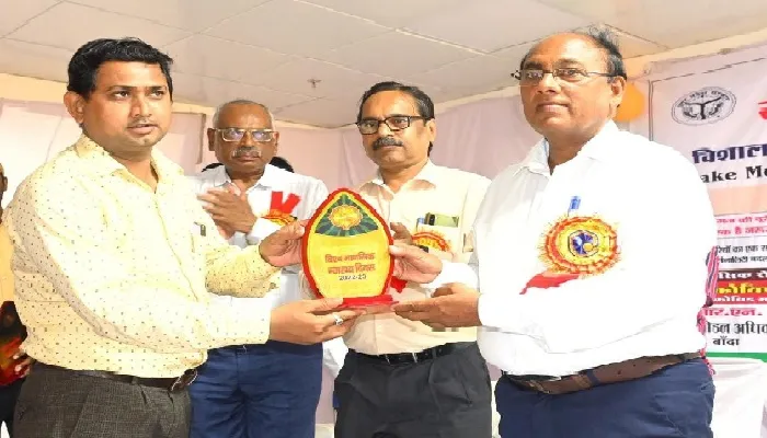 राष्ट्रीय मानसिक स्वास्थ्य दिवस : मानसिक रोगों से बचने के लिये आत्मविश्वास बनाये रखें