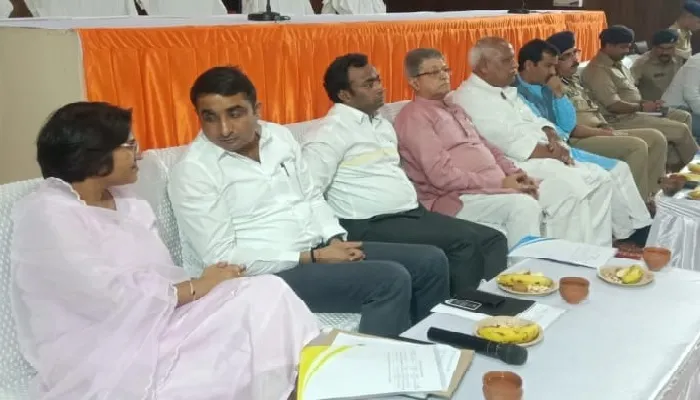 दीपोत्सव की तैयारी : संतों को मिला व्यक्तिगत व वाहन पास का आश्वासन