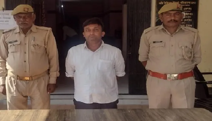 हिमाकत : ग्राम प्रधान ने जेई पर तानी पिस्टल, गिरफ्तार